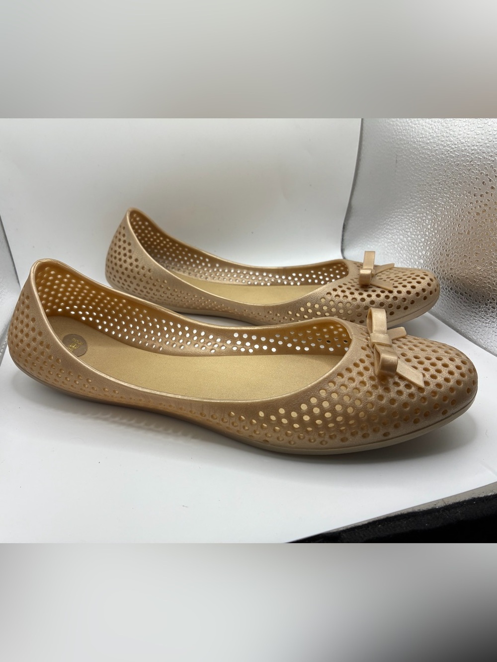 Mel Dreamed By Melissa Perforated Bow Ballet Flats Gold Jelly Shoes Women’s 8